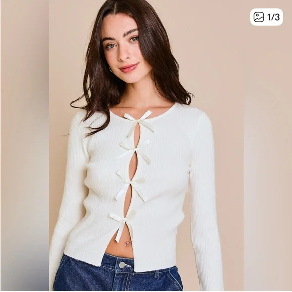 New without tags-Satin Bow Cutout Knit Long Sleeve Top - Le Lis- size medium - Picture 1 of 6